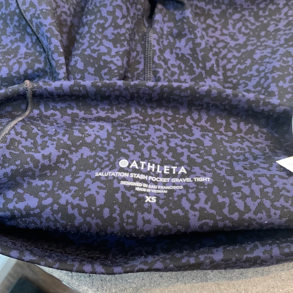 Womens Athleta Salutation Stash Pocket Tight